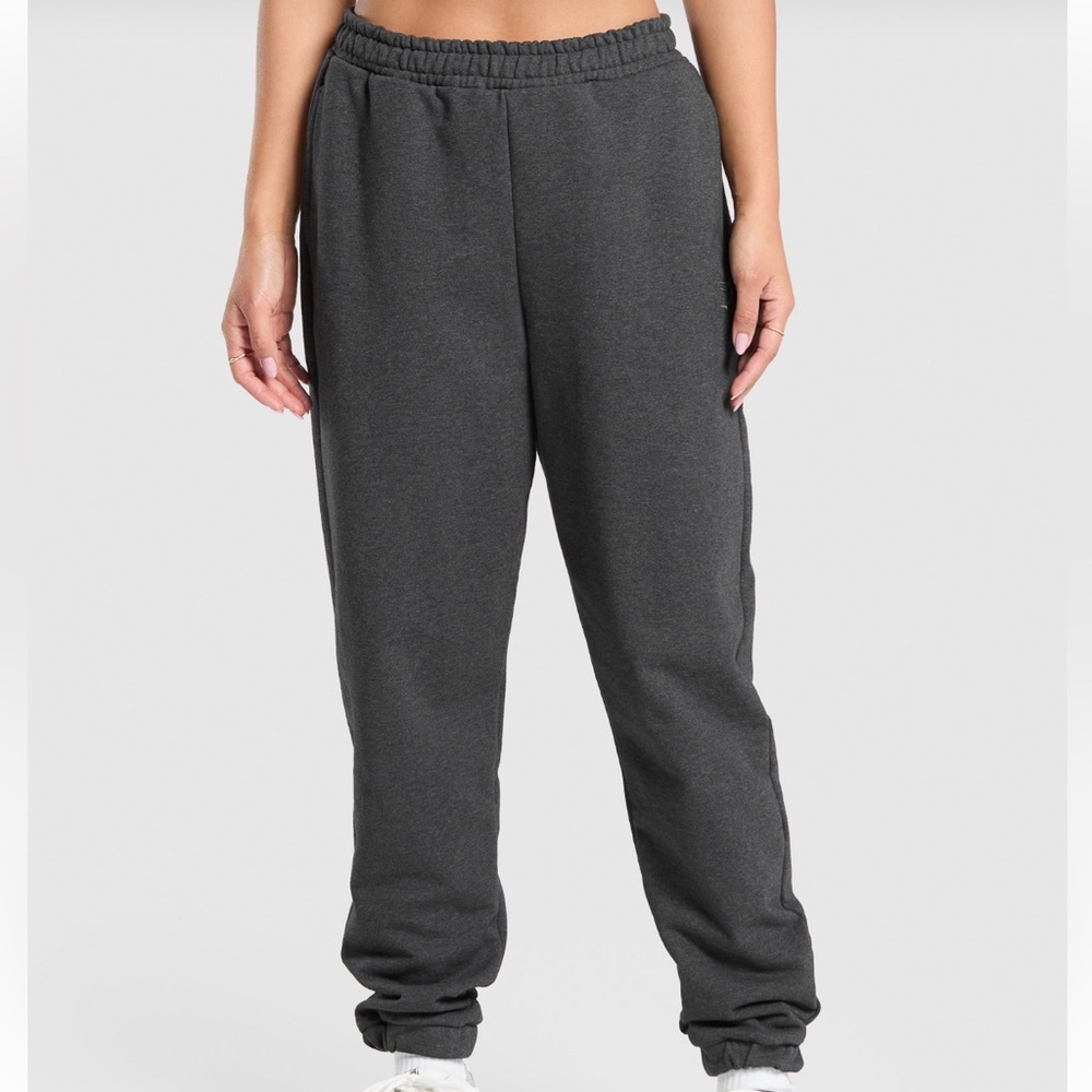 Gymshark Women’s “Rest Day” Set